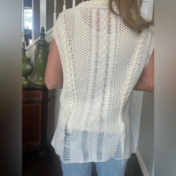 rag & bone XS Distressed Sleeveless Sweater - Picture 3 of 7